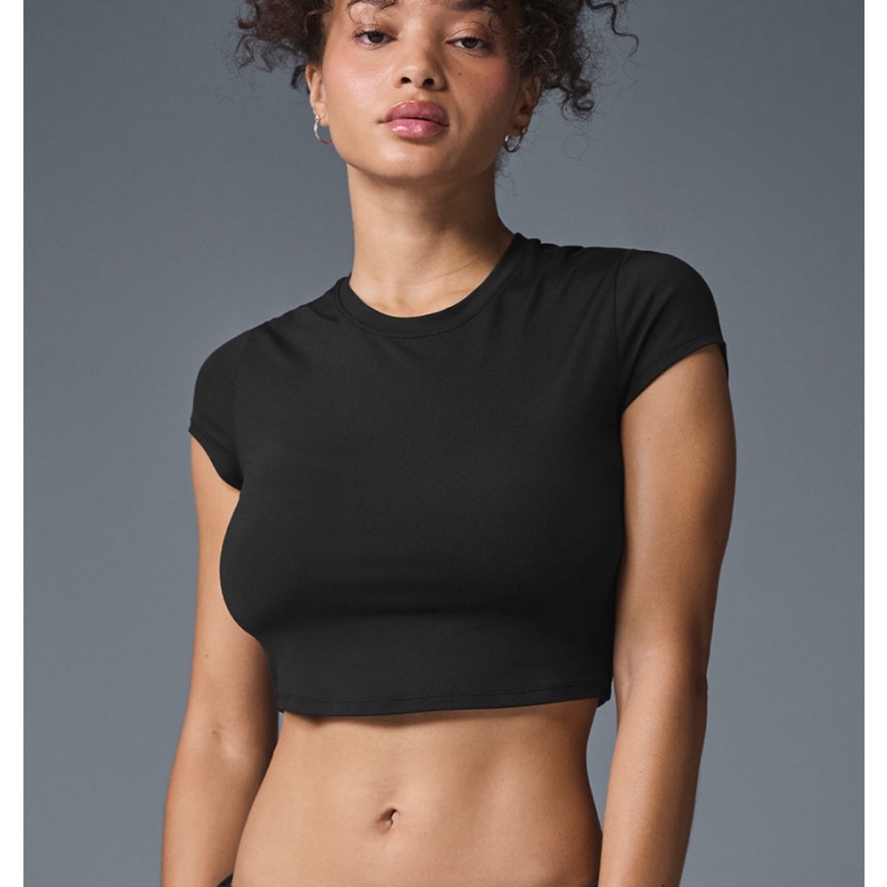 ALO Yoga Black Fitted Crop Top